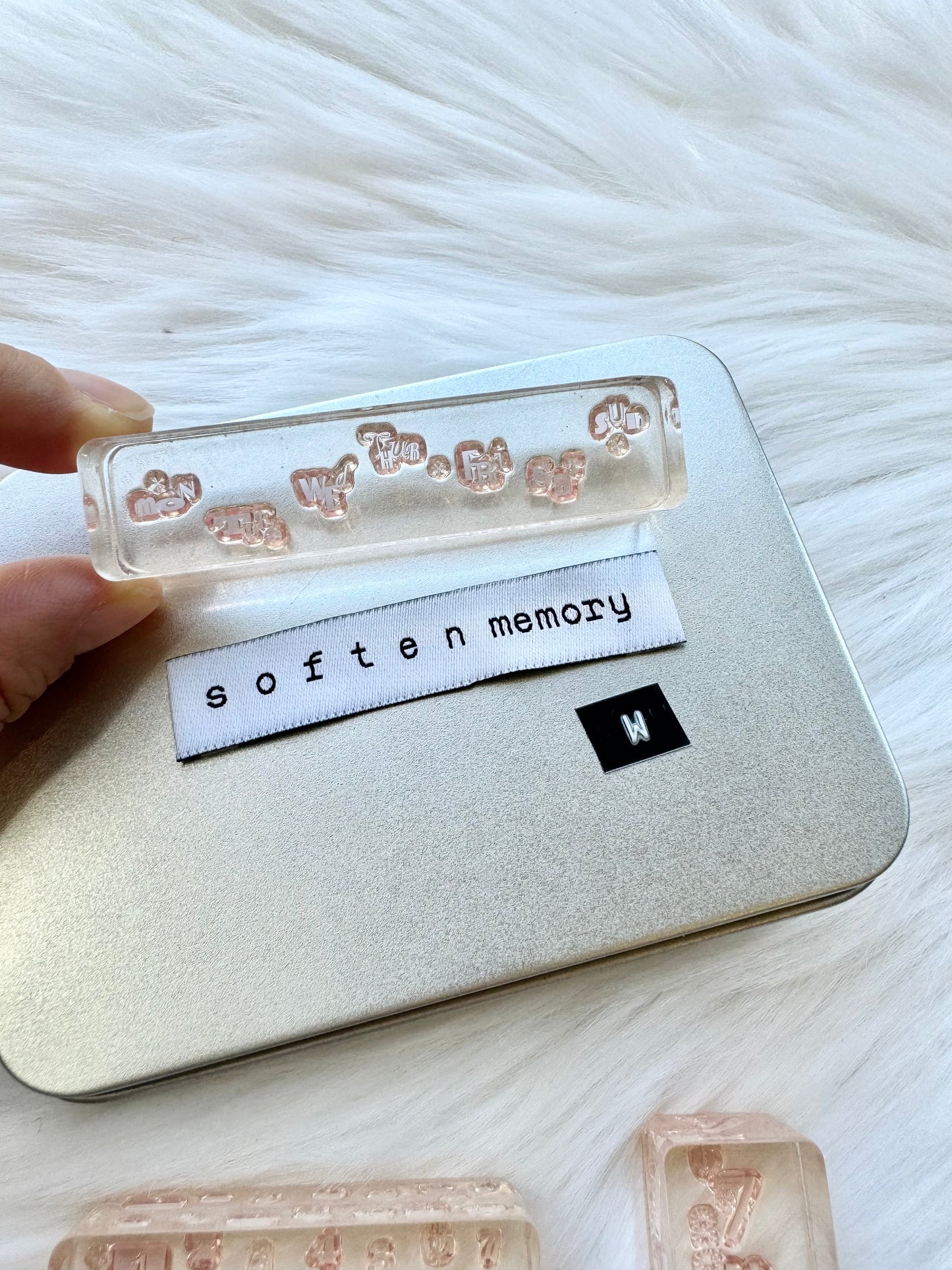 Soften Memory - Reading Time | Acrylic Stamps | Tin Box