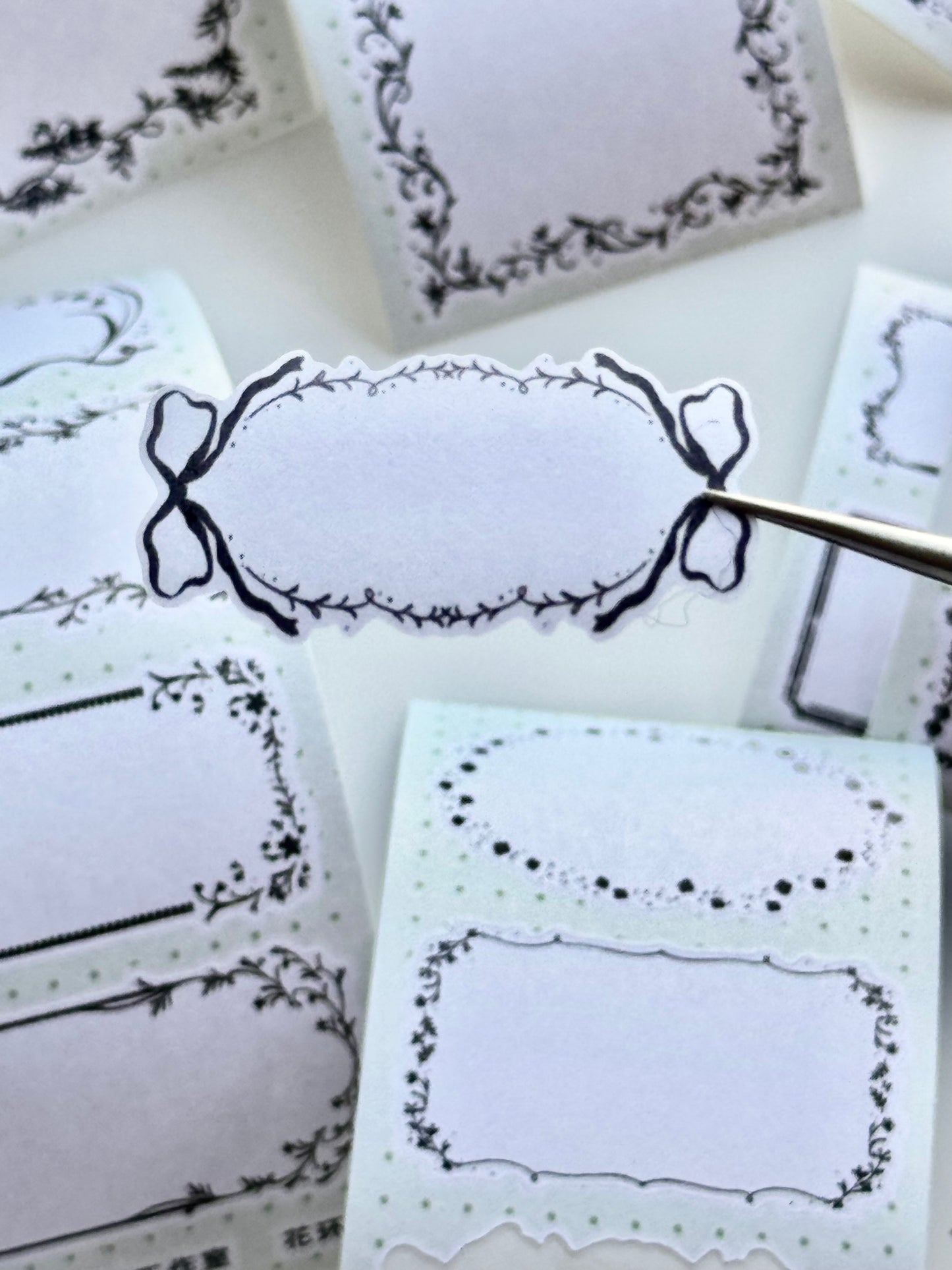 NEW! MWJ - Wreath | 4cm Kiss-cut Paper Tape | Release Paper | 5M
