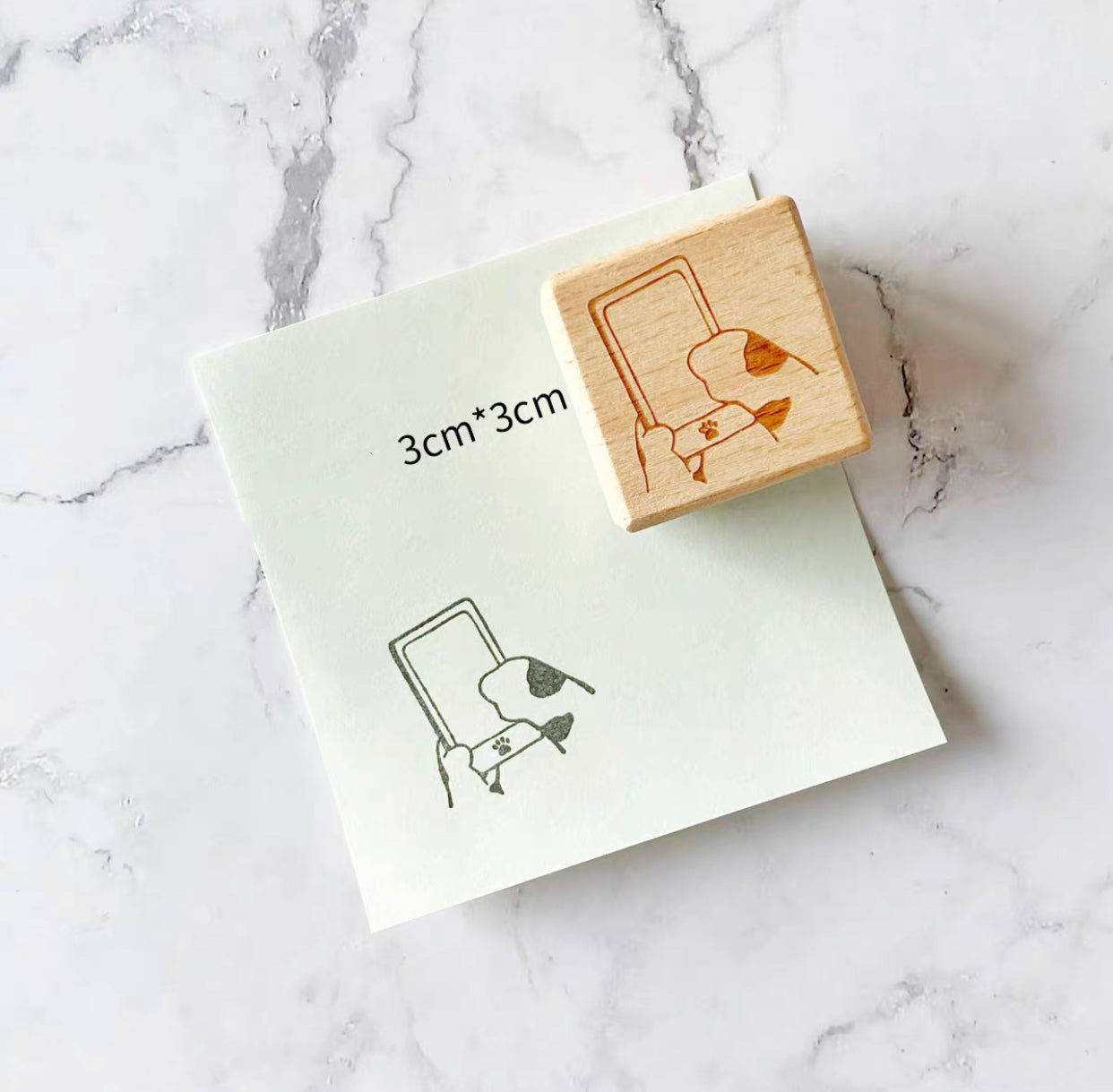 WAN Studio - Playing With Phone | Stamp
