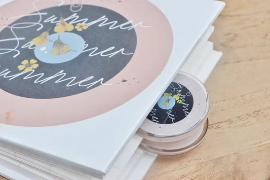 Cozzzy Lynn - Summer | Pink Acrylic Resin Clip