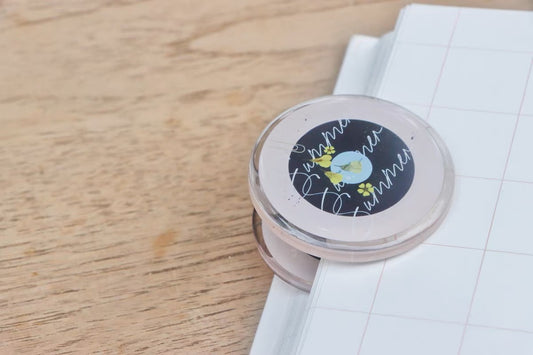 Cozzzy Lynn - Summer | Pink Acrylic Resin Clip