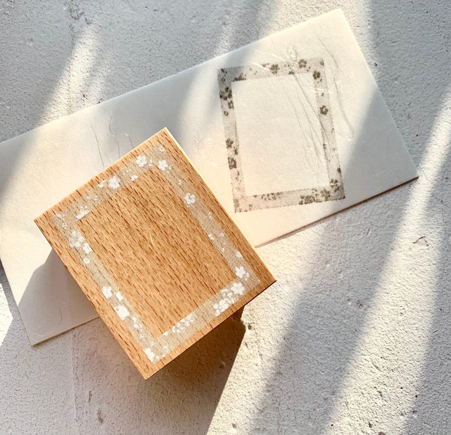 XW Studio -Flower Frame | Rubber Stamps