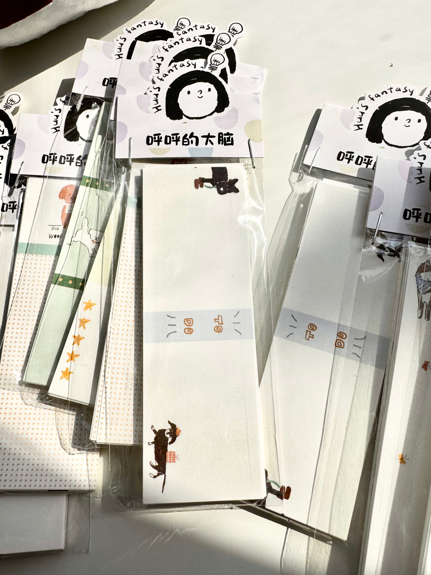 Huu's Fantasy - Wangcai (dogs) | 30pcs Memo Pad | Ephemera Paper