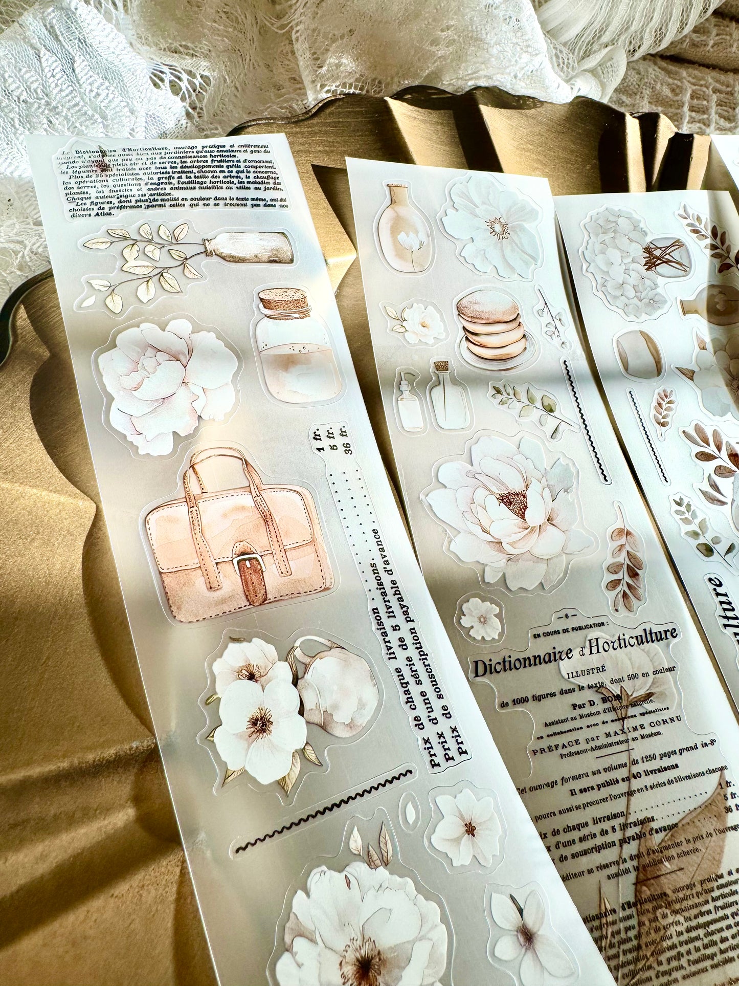 Creawithgaby - White Blooms | Pre-cut | 6.5cm PET Tape | Release Paper
