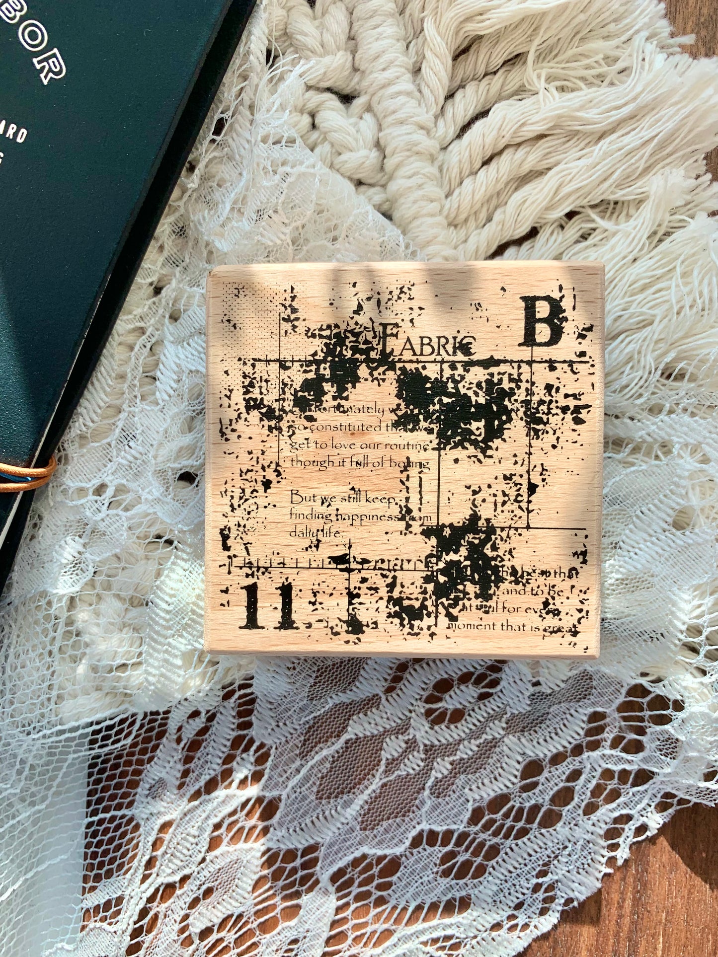 J17 Studio - Background | Rubber Stamp