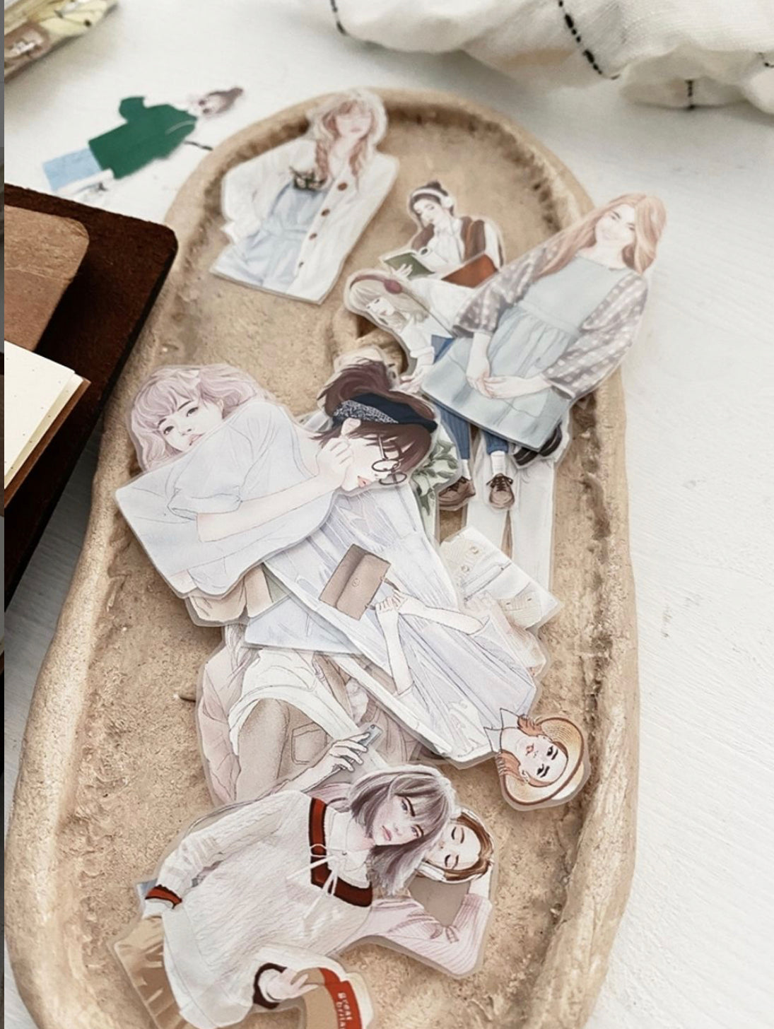 Hairmo - Hello Girls Fashion | 4cm PET Tape |  Release Paper