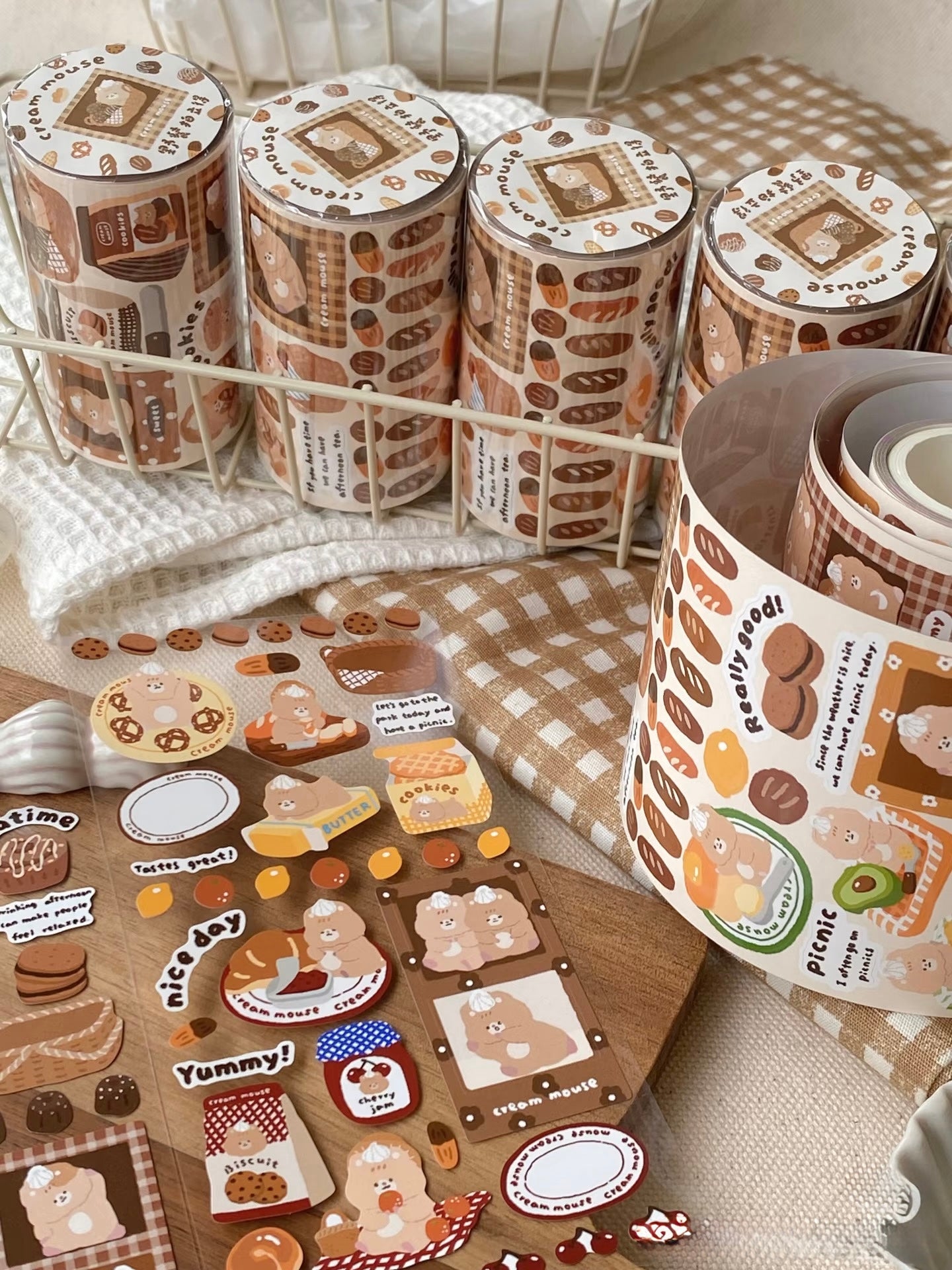 NEW! Cream Mouse - Picnic Polaroid | Kiss-cut | 7cm Synthetic Paper Tape |  Release Paper | 3M