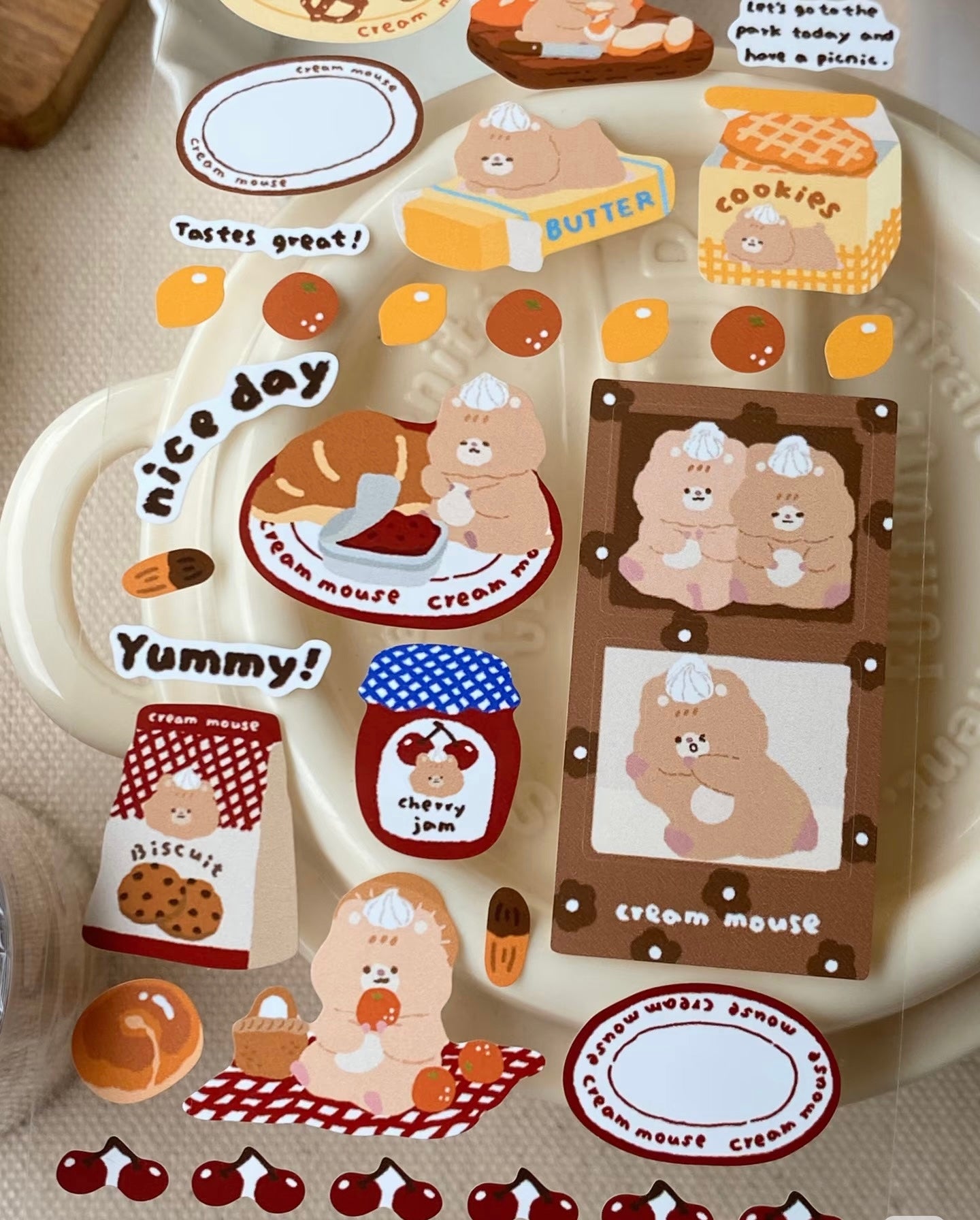 NEW! Cream Mouse - Picnic Polaroid | Kiss-cut | 7cm Synthetic Paper Tape |  Release Paper | 3M