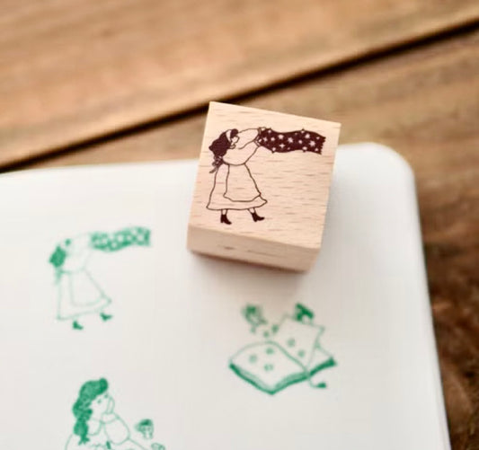 NEW! Ivy Snow - on the Desk | Rubber Stamps