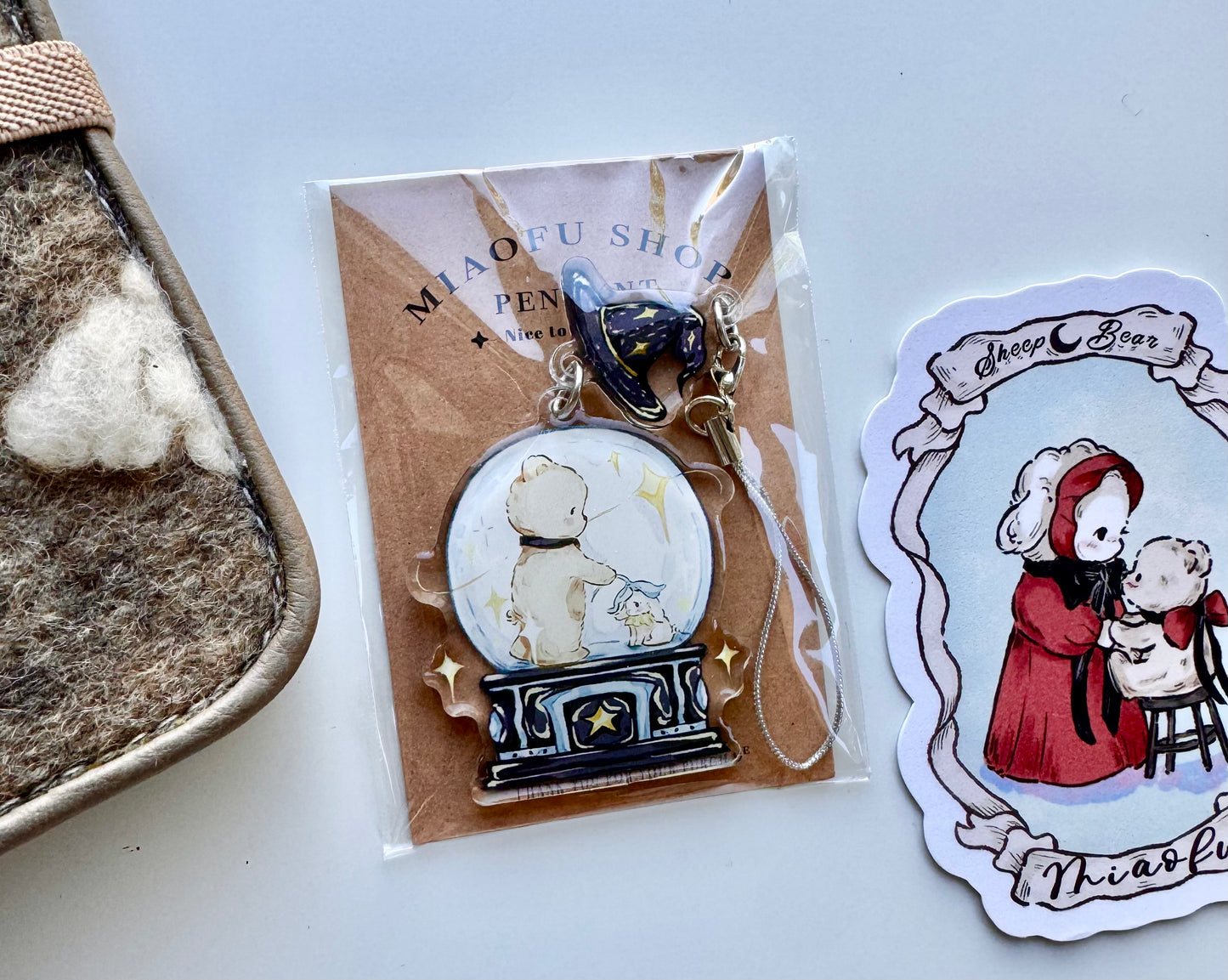 Miao Studio - Retro Little Bear | Double-sided Pattern |  Acrylic Resin | Key Chain | Charms | Journaling Accessories