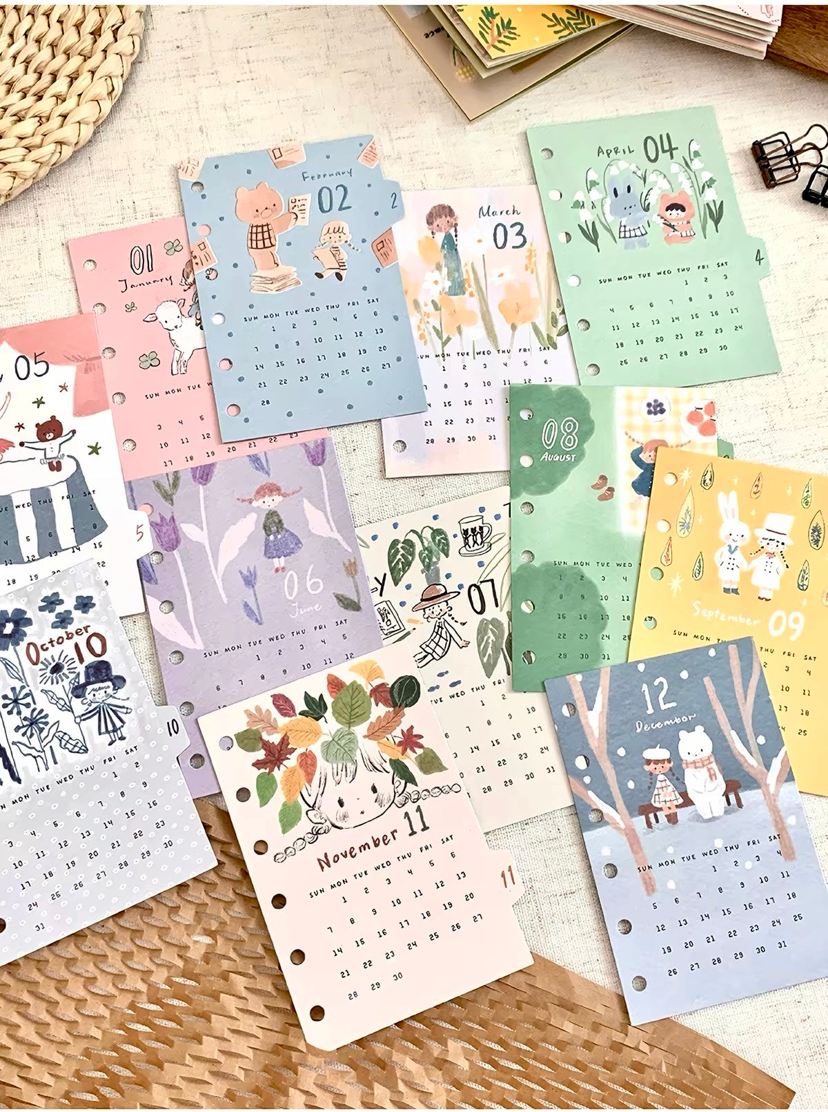 NEW! Molinta - 2027 Divider | Double-sided Design | Pre-punched Holes | 12 Sheet | M5/ A7 / A6 Personal | Journaling Accessories