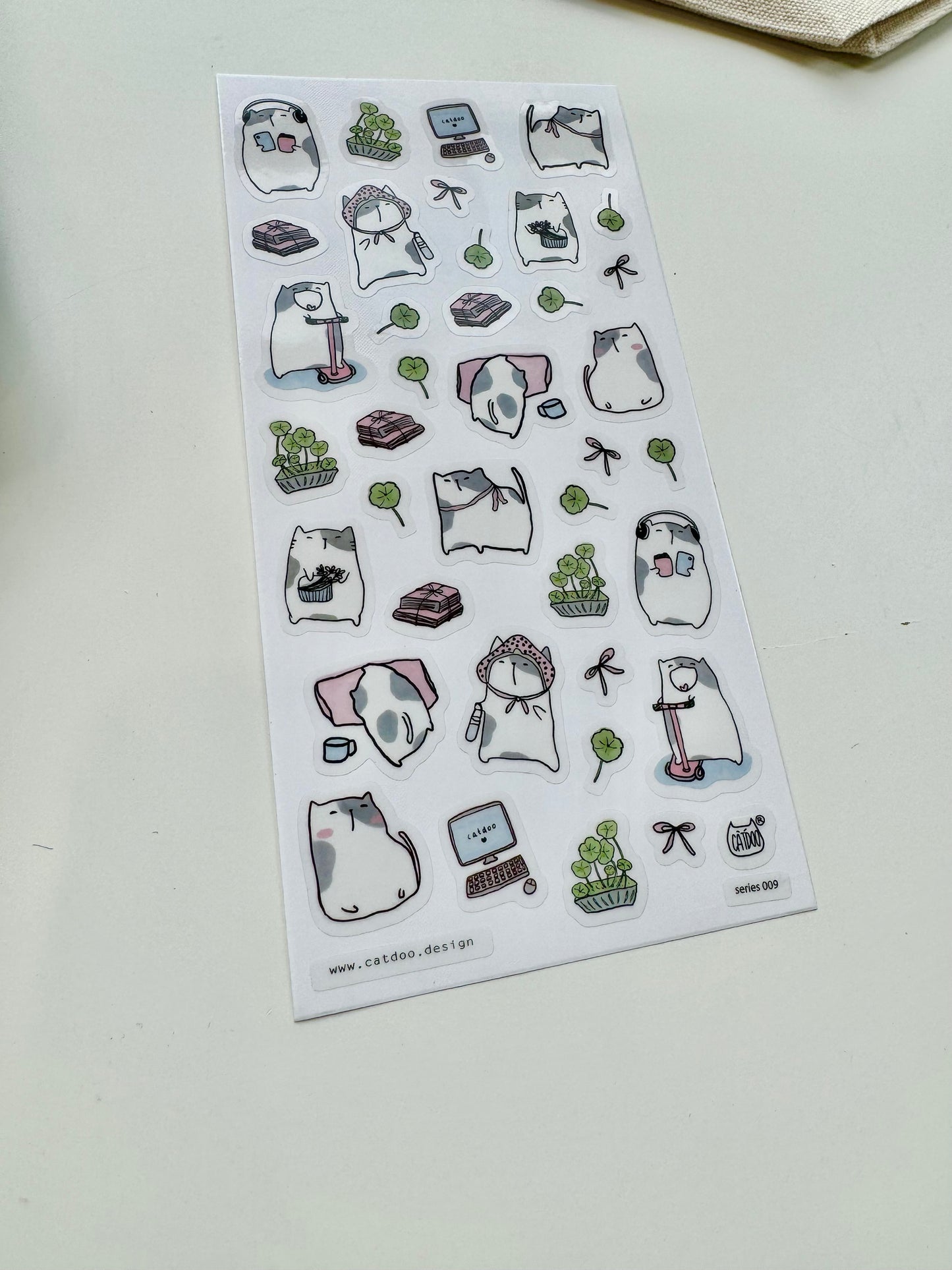 Catdoo - 1 Sheet Die Cut PET Sticker