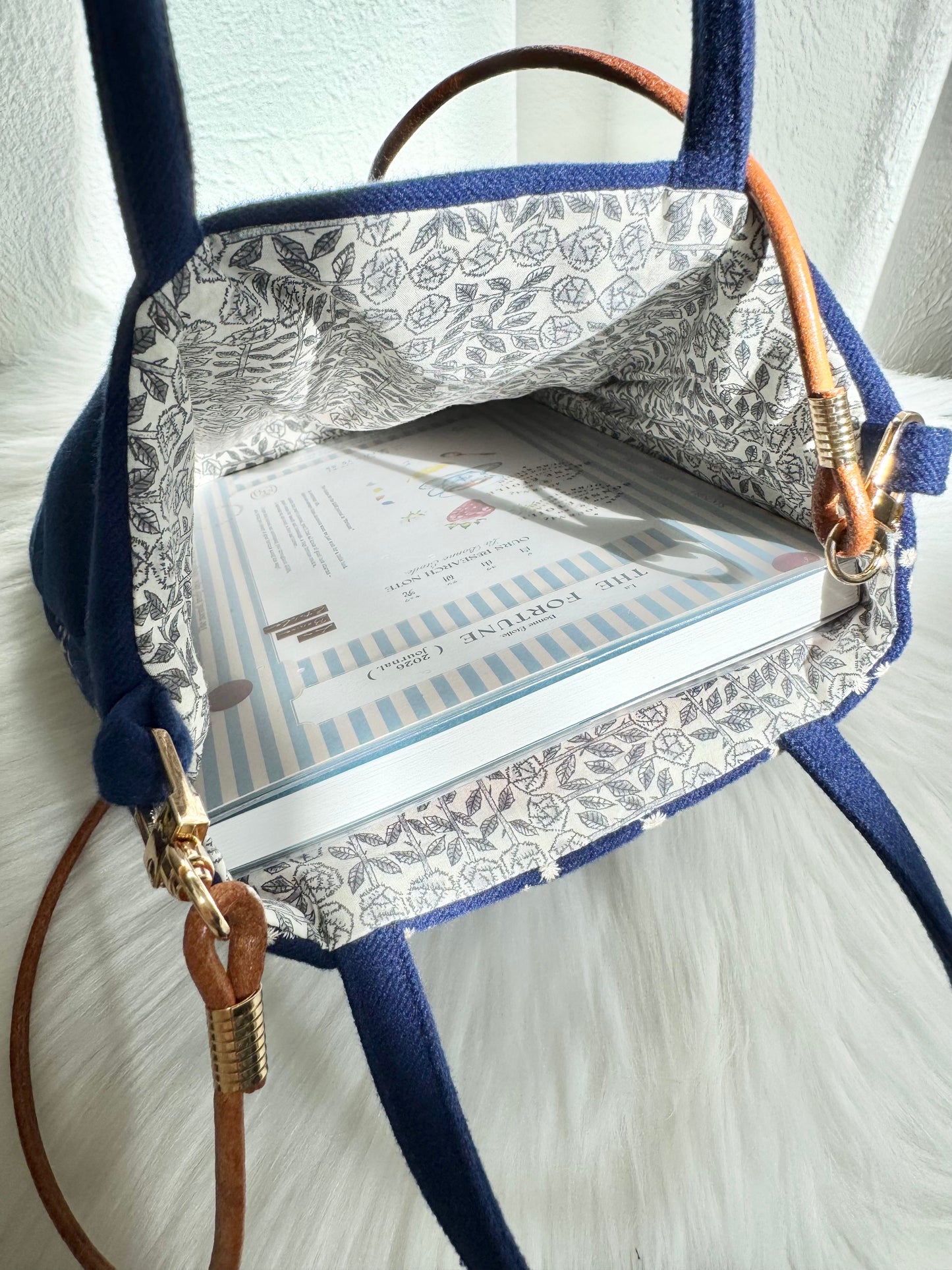 ESH Exclusive Collection - Toast Bag | Products | mina perhonen Fabric