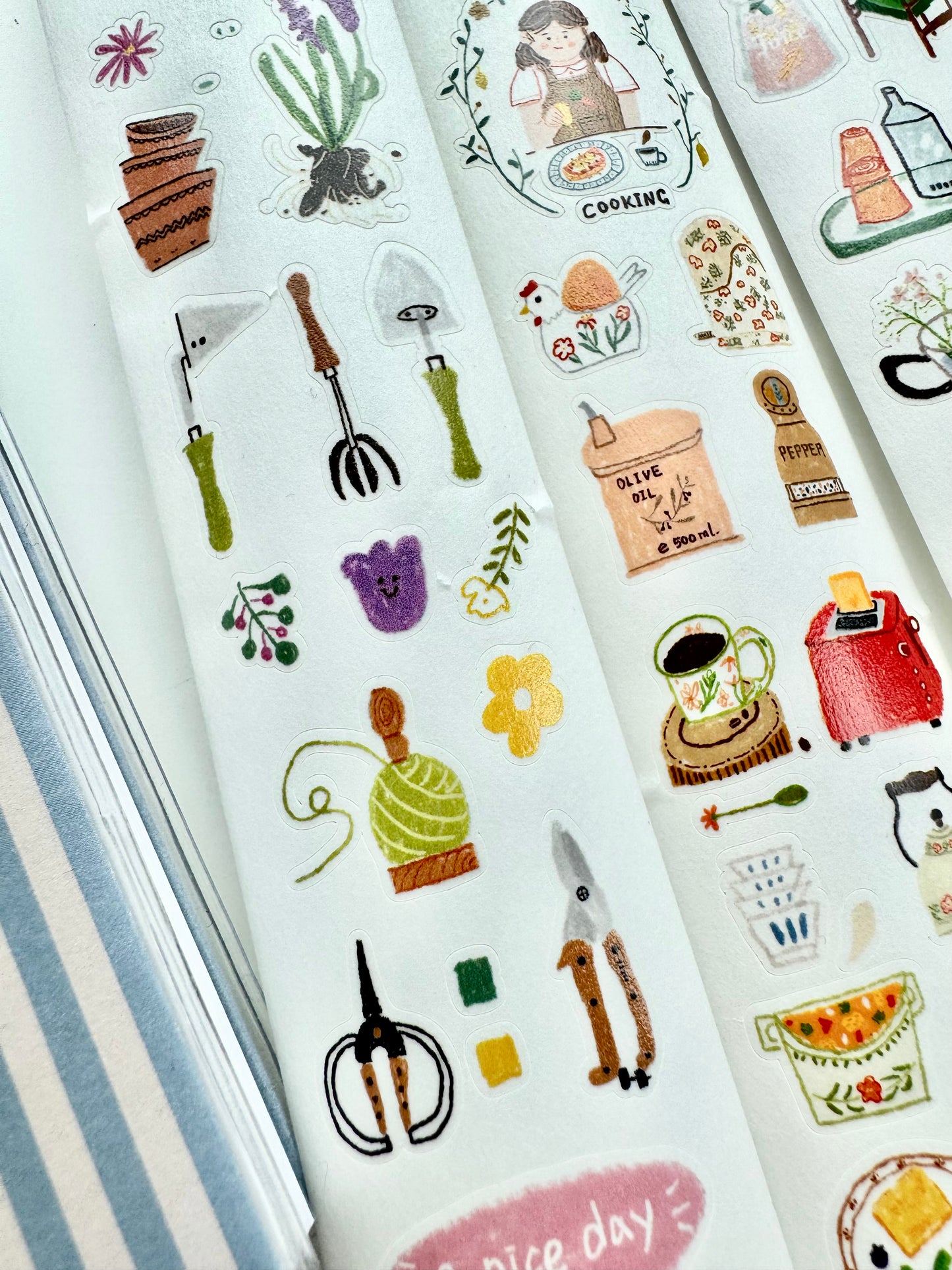 NEW! Two Raccoons - Collecting Everyday Moments | Kiss-cut | 4cm Washi Tape | Release Paper | 5M