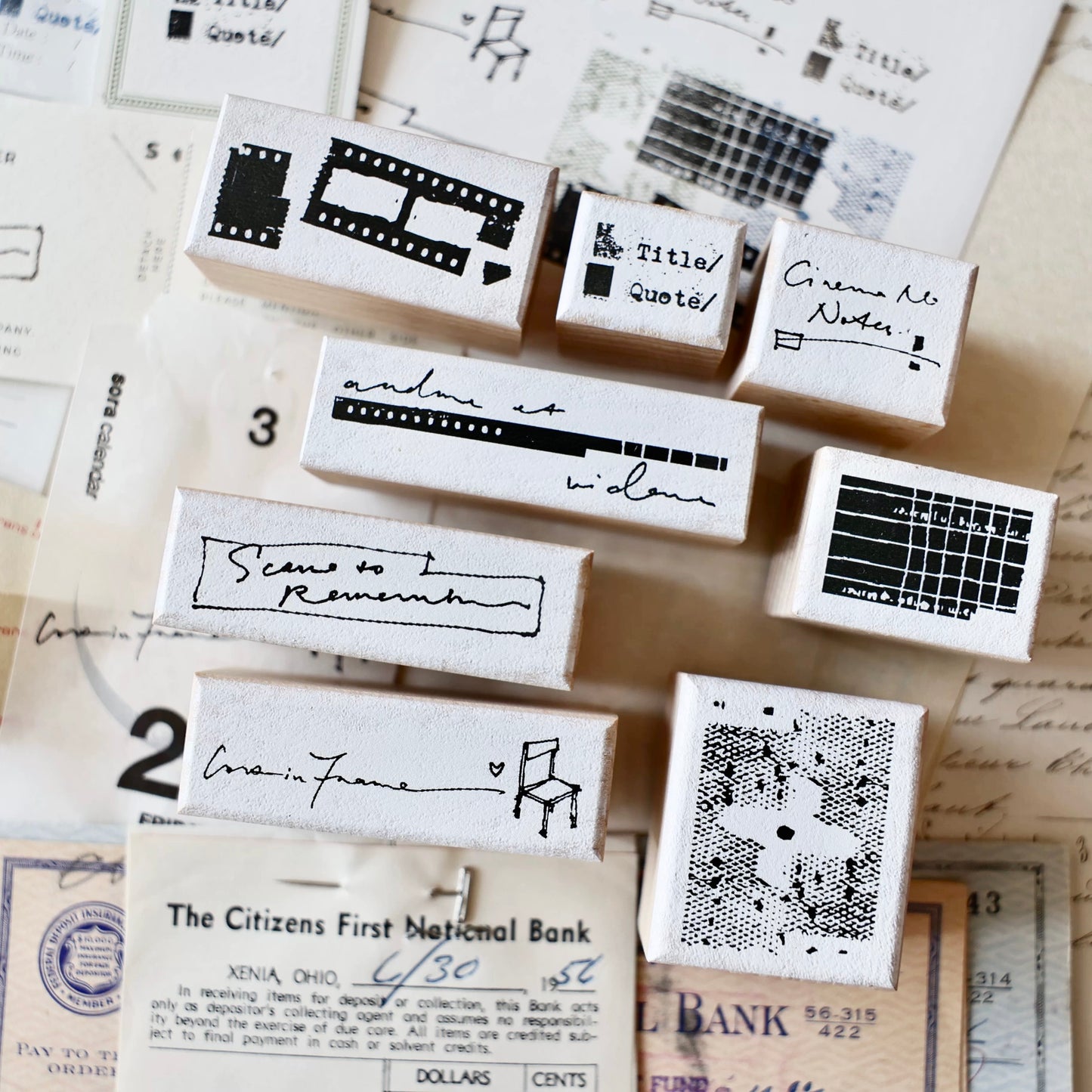 NEW! Two Raccoons - Captured Memories | Wooden Box | 8pcs Rubber Stamp Set